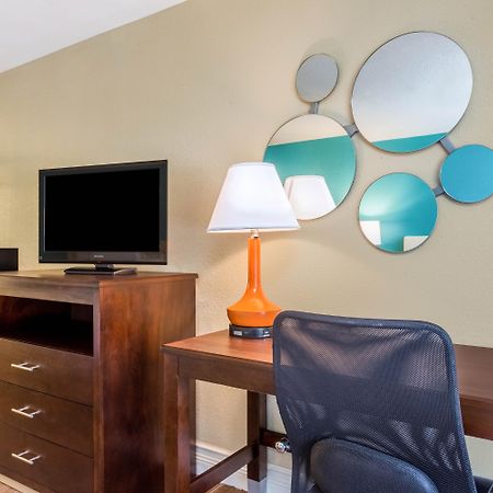 Howard Johnson By Wyndham Lakeland Exterior foto