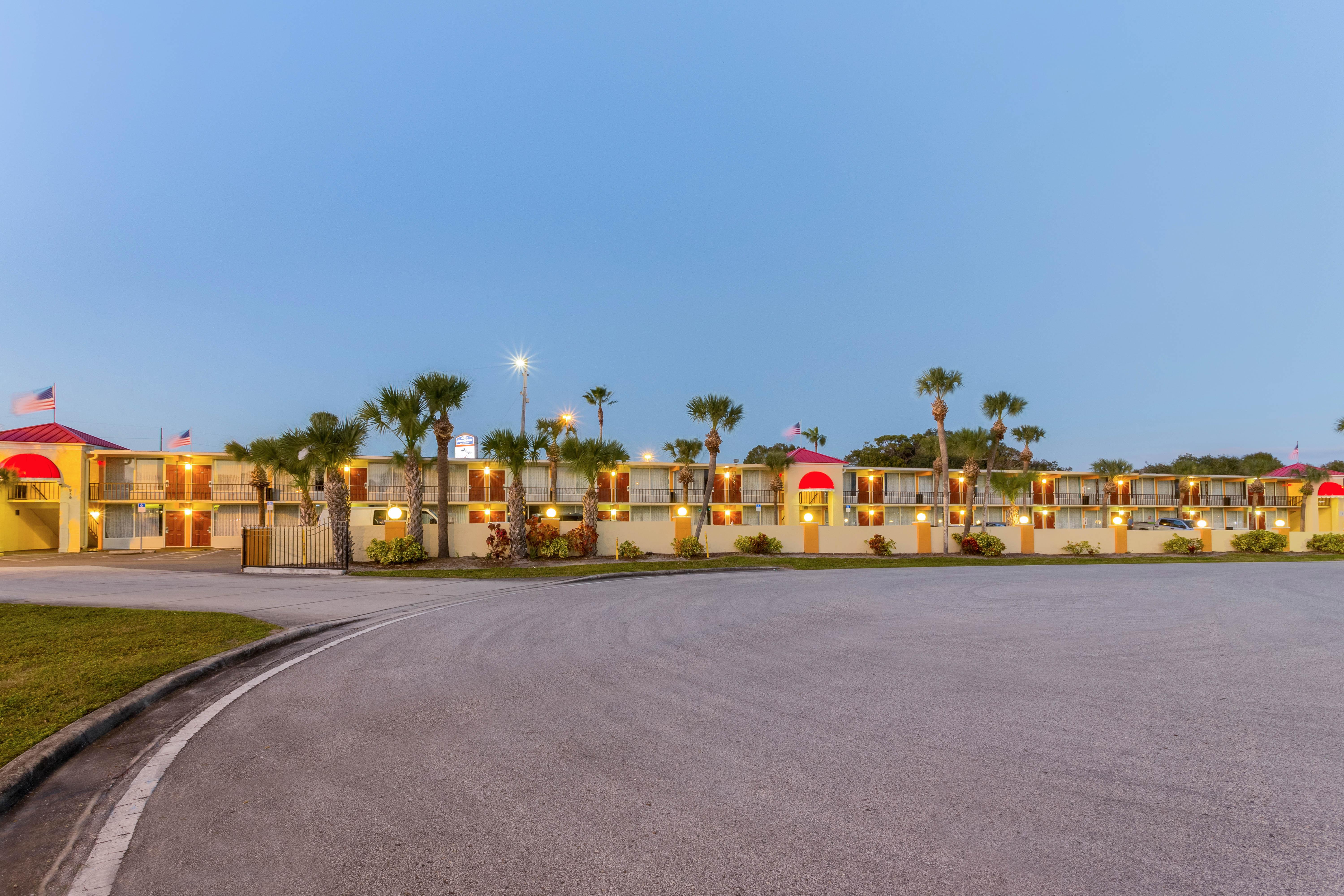 Howard Johnson By Wyndham Lakeland Exterior foto